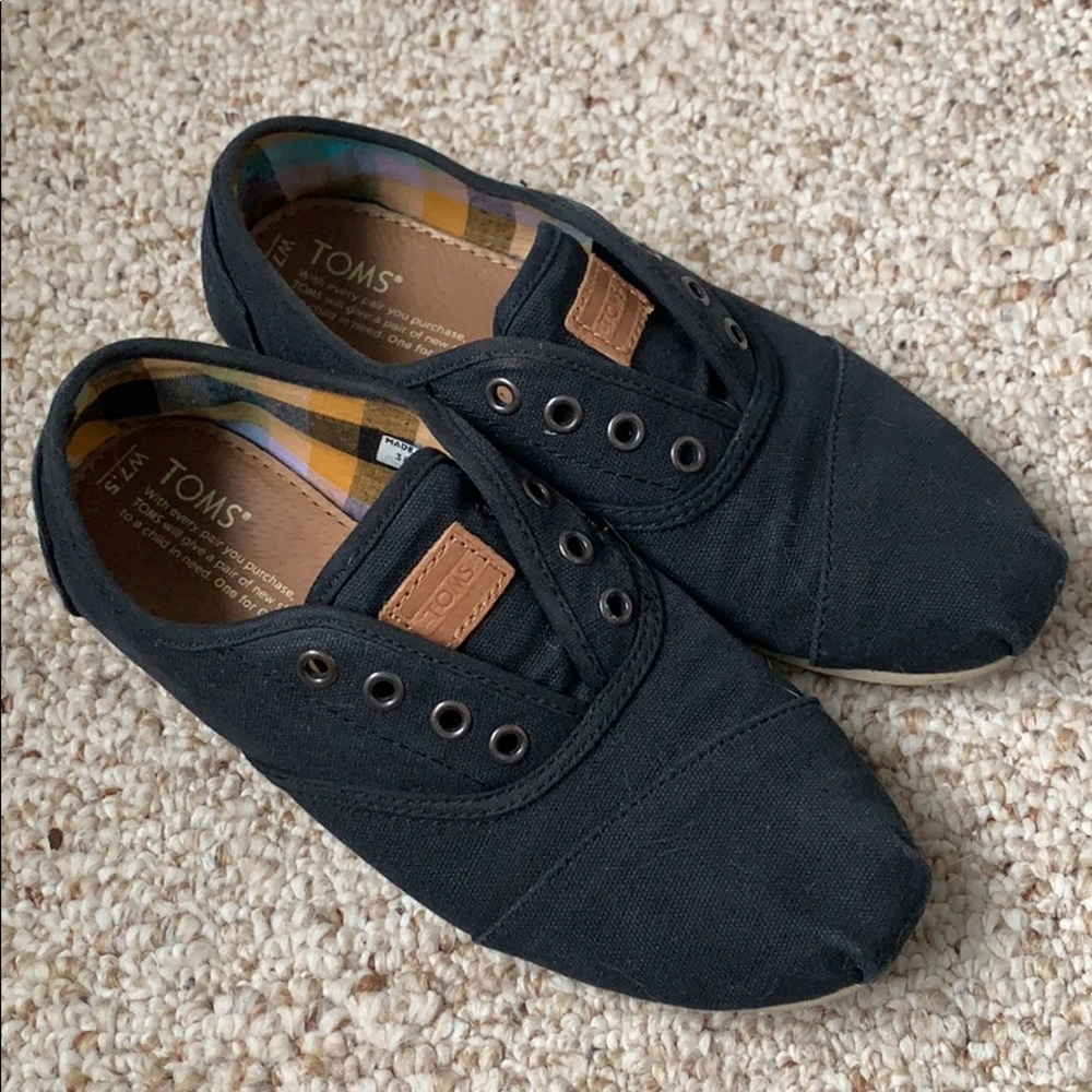 Toms